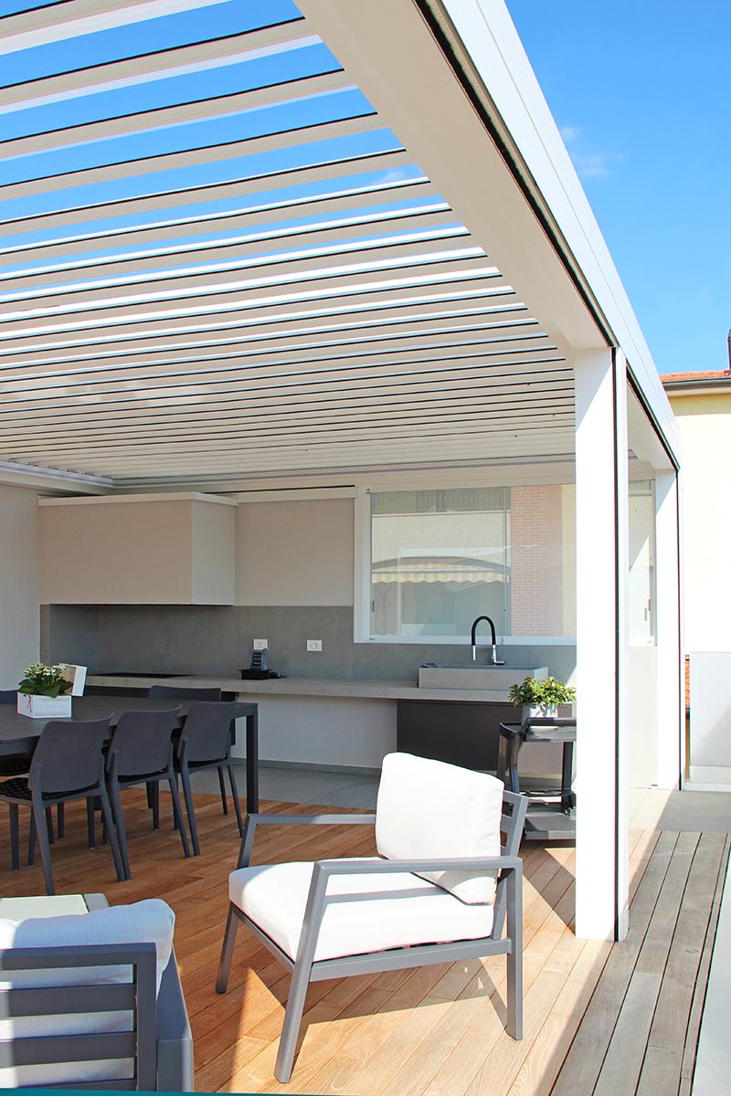 attico-privato-salzano-pergola-bioclimatica-more-space-img-sx