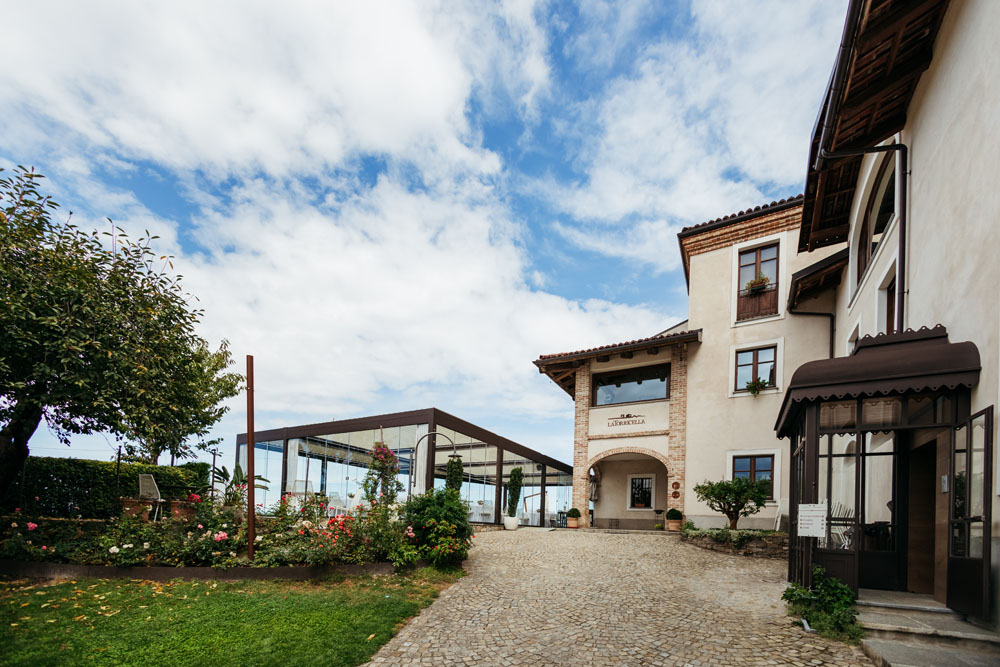 Pergole bioclimatiche Ristorante di Charme sulle colline Langhe